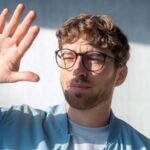 Tròng Kính Đổi Màu Zeiss